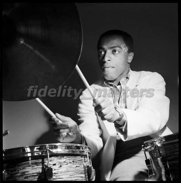 BURT GOLDBLATT ARCHIVE - JAZZ DRUMMERS. - Image 3 of 4