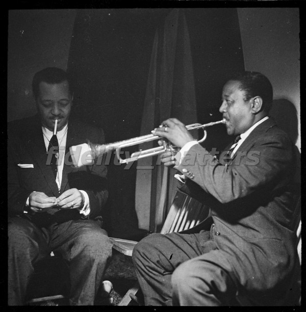 BURT GOLDBLATT ARCHIVE - JAZZ SAXOPHONISTS. - Image 4 of 6