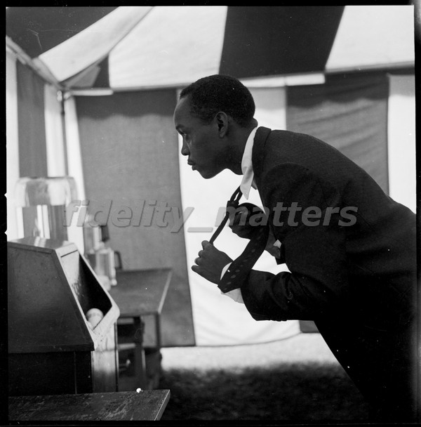 BURT GOLDBLATT ARCHIVE - JAZZ SAXOPHONISTS. - Image 5 of 7