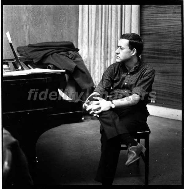 BURT GOLDBLATT ARCHIVE - JAZZ PIANISTS. - Image 4 of 6