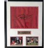 MANCHESTER UNITED STARS SIGNED DISPLAYS.