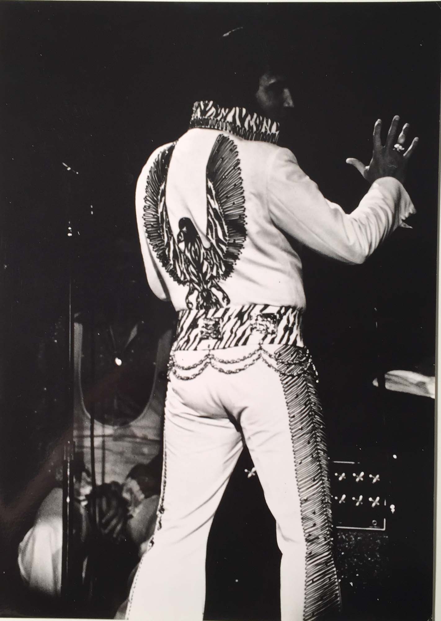 ROCK & ROLL MUSEUM DENMARK - ELVIS PHOTOS. - Image 3 of 6