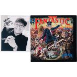 ELTON JOHN SIGNED PHOTOGRAPH.