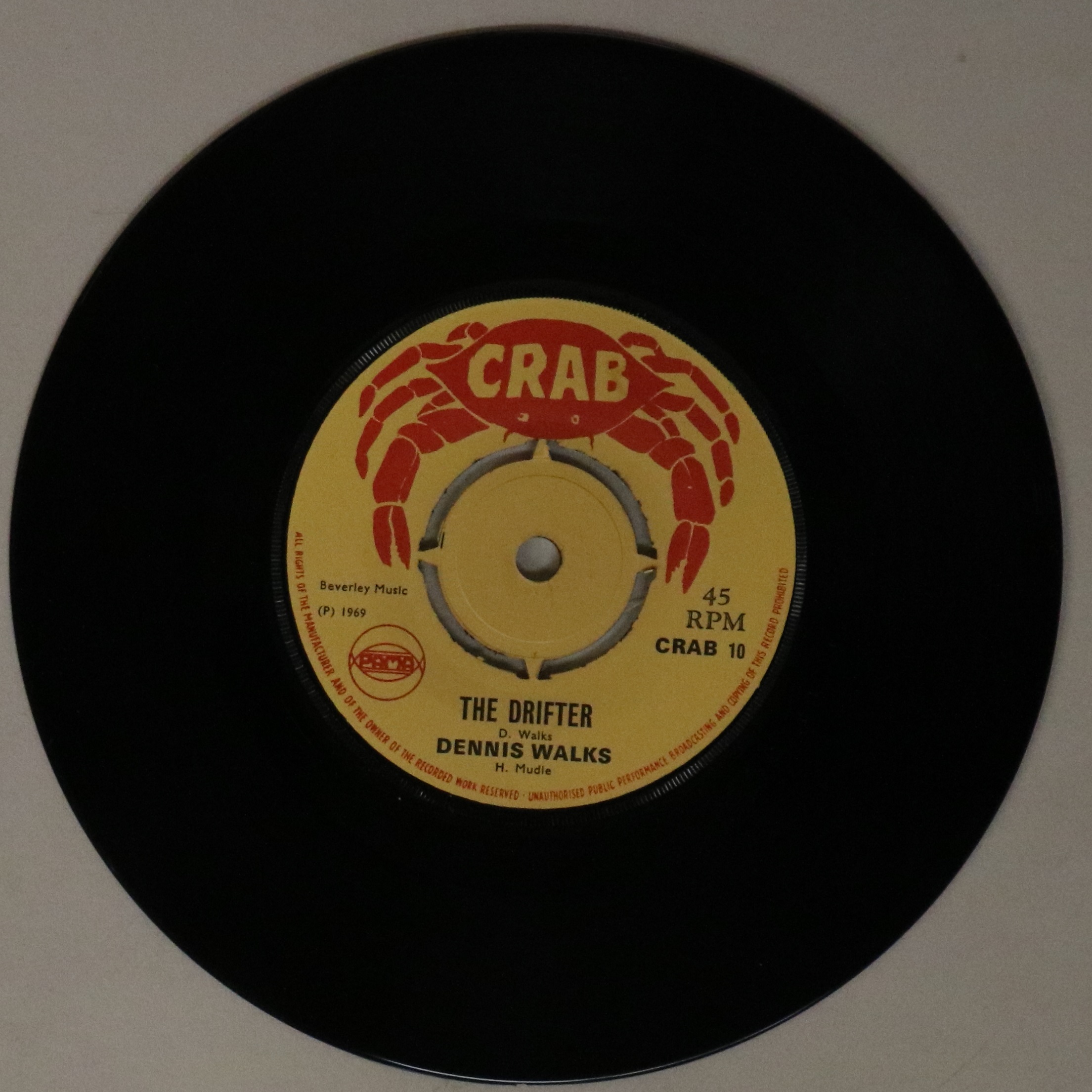 G G GROSSETT/DENNIS WALKS - RUN GIRL RUN C/W THE DRIFTER 7" (CRAB 10).