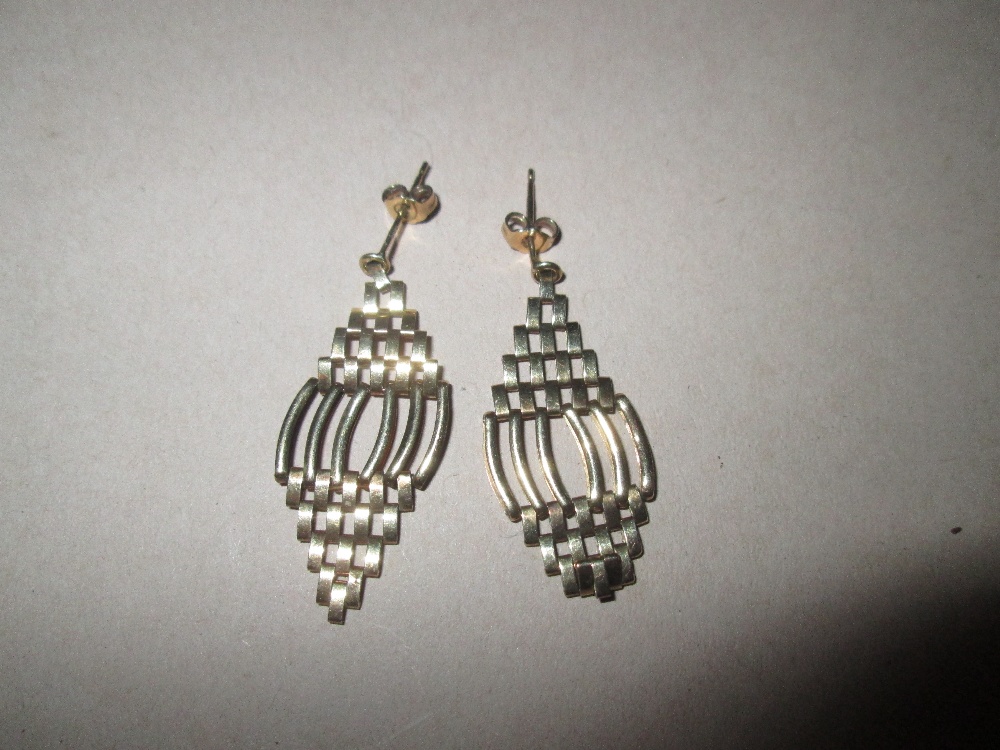 Pair of modern 9 ct gold drop earrings 2.