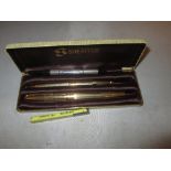 Pens : Vintage Sheaffer fountain and propelling pencil set in case of issue