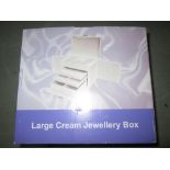 Modern jewellery box (boxed)