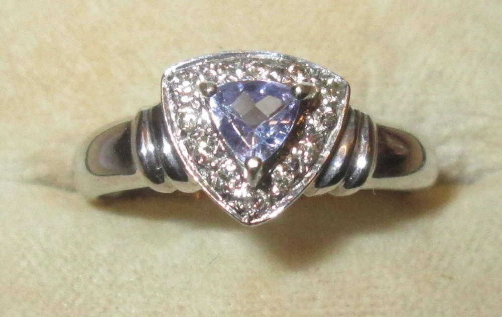 Modern white gold ring set with tanzanite size 57 3 g - Image 2 of 2