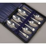 A cased set of 6 Georgian teaspoons, assayed London 1804 by Samuel Godbehere & Edward Wigan, 70