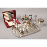 A collection of silver plate to include Yeoman plate teaset, serving tray, cased fish cutlery etc.