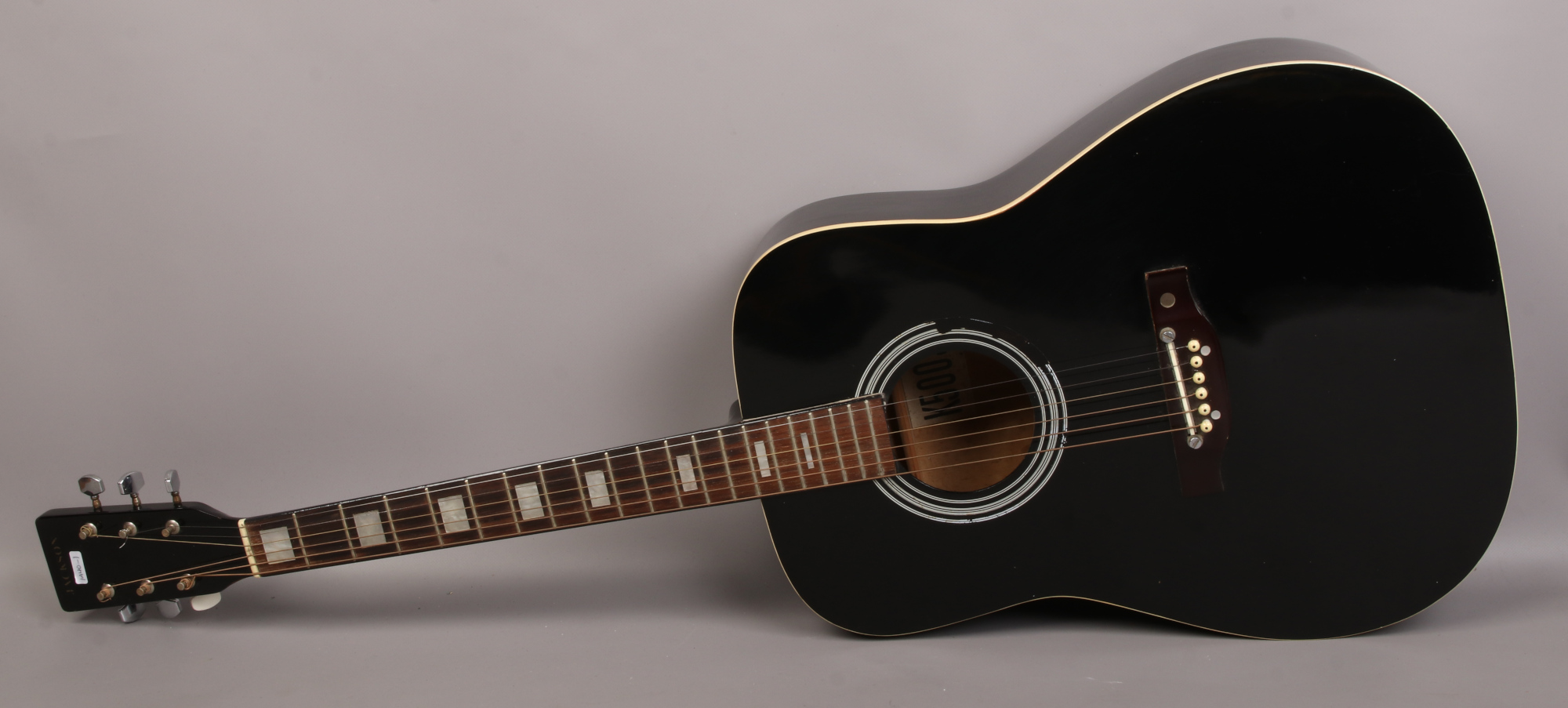 A Jackson K500SD acoustic guitar in carry case.
