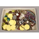 A tray of costume jewellery necklaces.