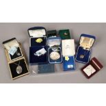 A mixed lot of jewellery oddments including two silver lockets, 9ct gold and pearl earrings and