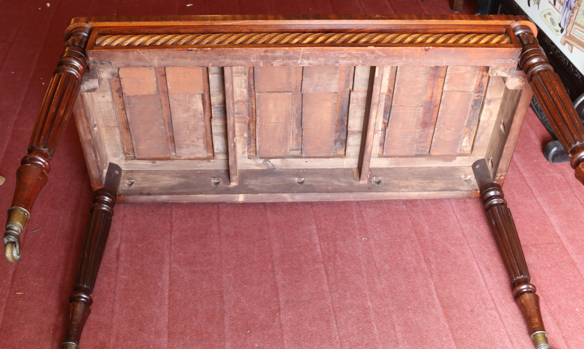 A William IV Gillows style mahogany side table. With gallery, twist carved frieze and raised on - Image 4 of 5