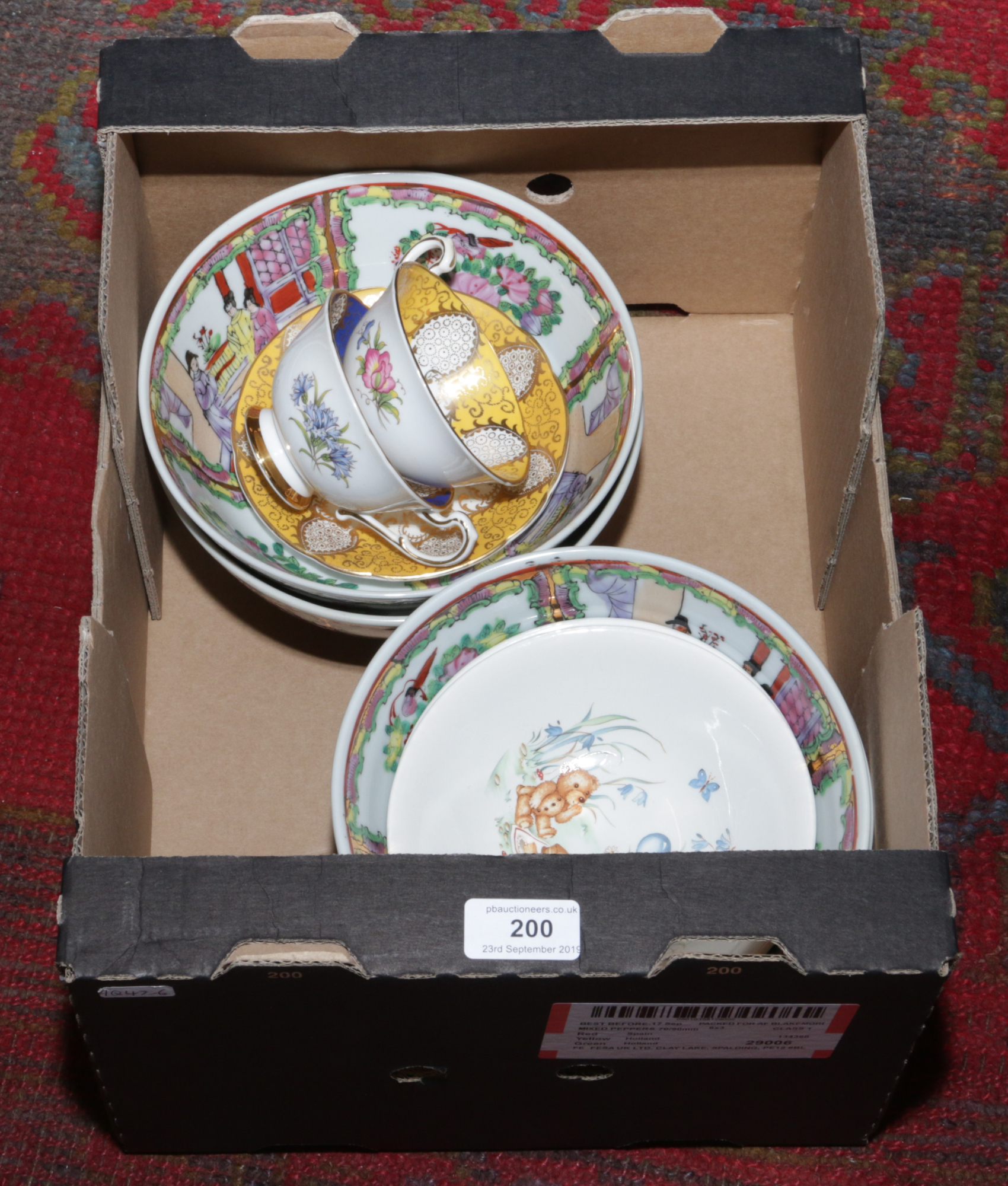 A small collection of ceramics to include Paragon, Chinese bowls, James Kent etc.