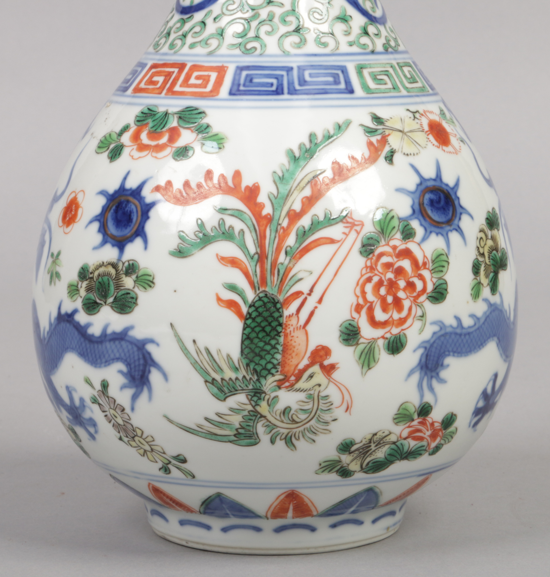 A Chinese Wucai glazed gourd shaped bottle vase. Decorated with a pair of dragons and phoenix - Image 6 of 6