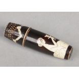 An Art Deco etui with thimble cover and housing three cotton reels and a needle case, 6cm.