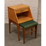 A 1970s chippy telephone seat.