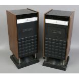 A Crown radio corp crowncorder model SHC -47f stereo / tape player and duo sound speaker.