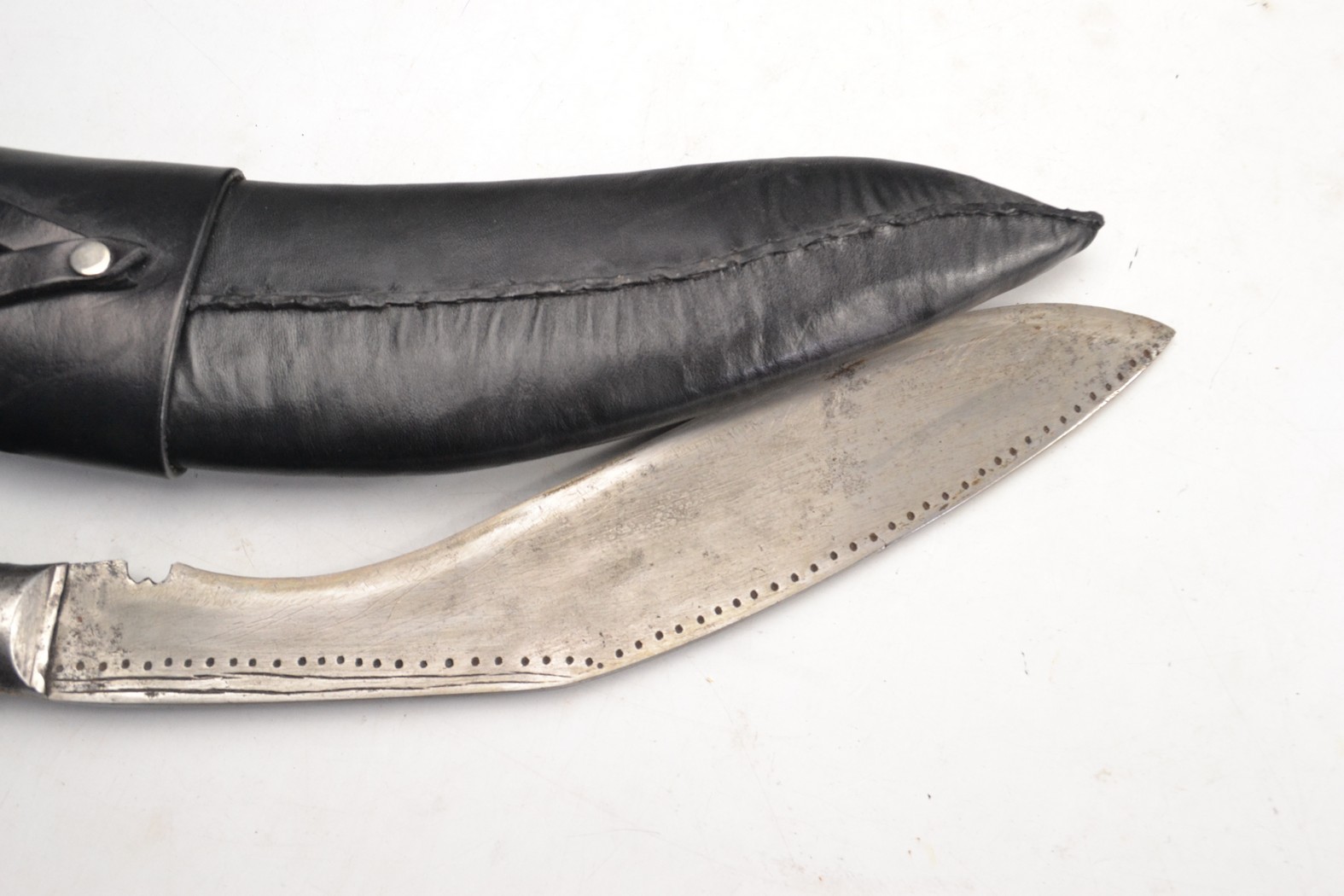 Gurkha Kukri knife with black leather sheath, blade length 30cm approx. - Image 7 of 10
