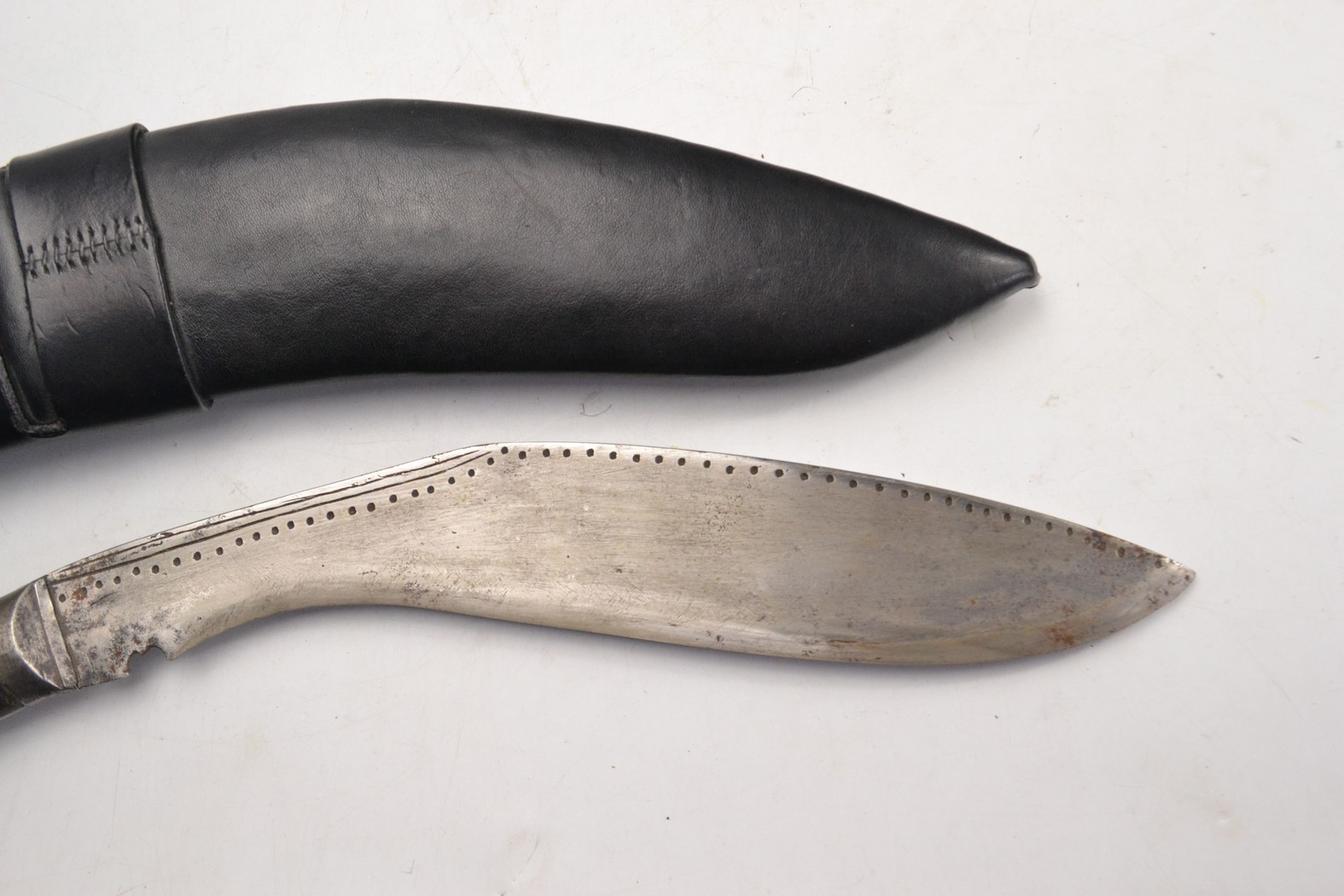 Gurkha Kukri knife with black leather sheath, blade length 30cm approx. - Image 8 of 10
