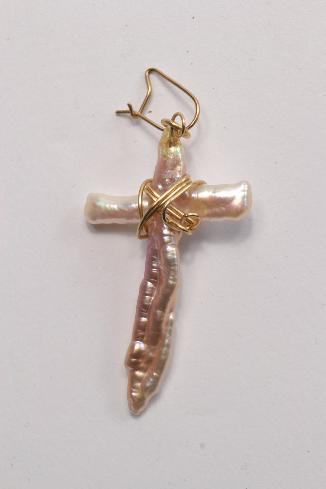 Vintage Gold and pearl crucifix pendant - Image 5 of 6