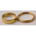 Two 18ct gold wedding bands