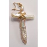 Vintage Gold and pearl crucifix pendant