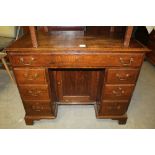 Oak kneehole dressing table