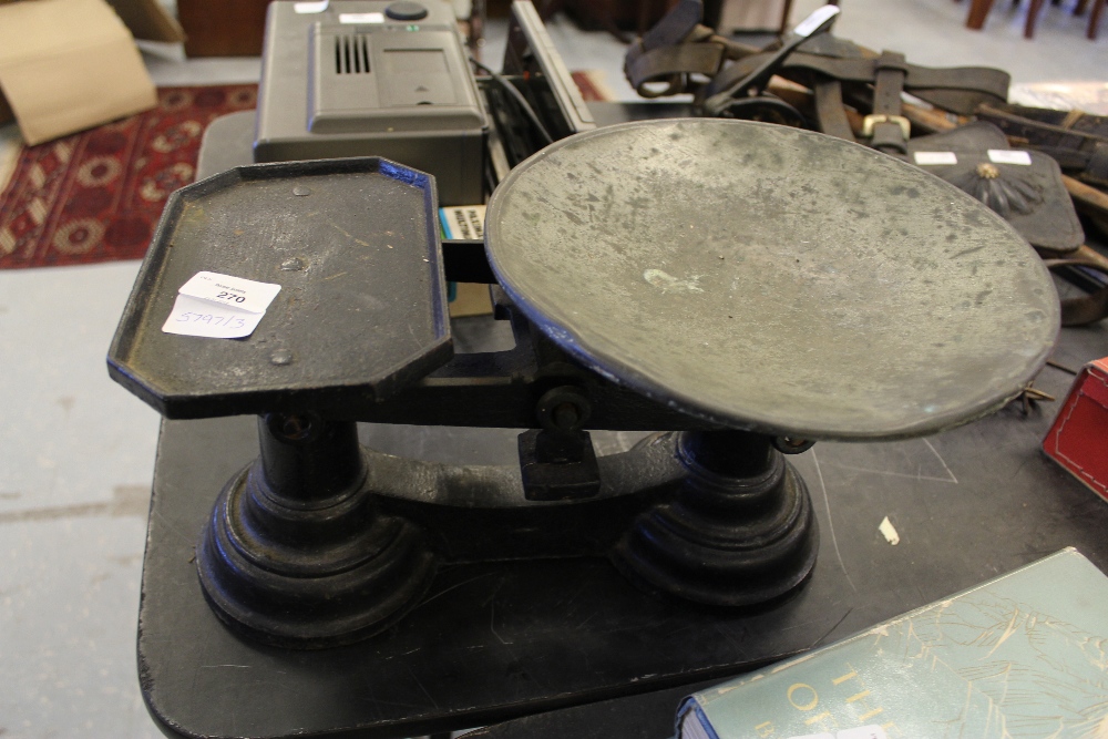 Set of weighing scales A/F