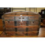 Dome top steamer trunk