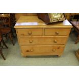 Pine chest of drawers