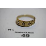 18ct gold gypsy set 3 stone diamond ring 2.9g