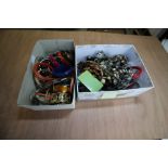 2 boxes of jewellery