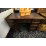 Victorian Mahogany Kneehole Desk