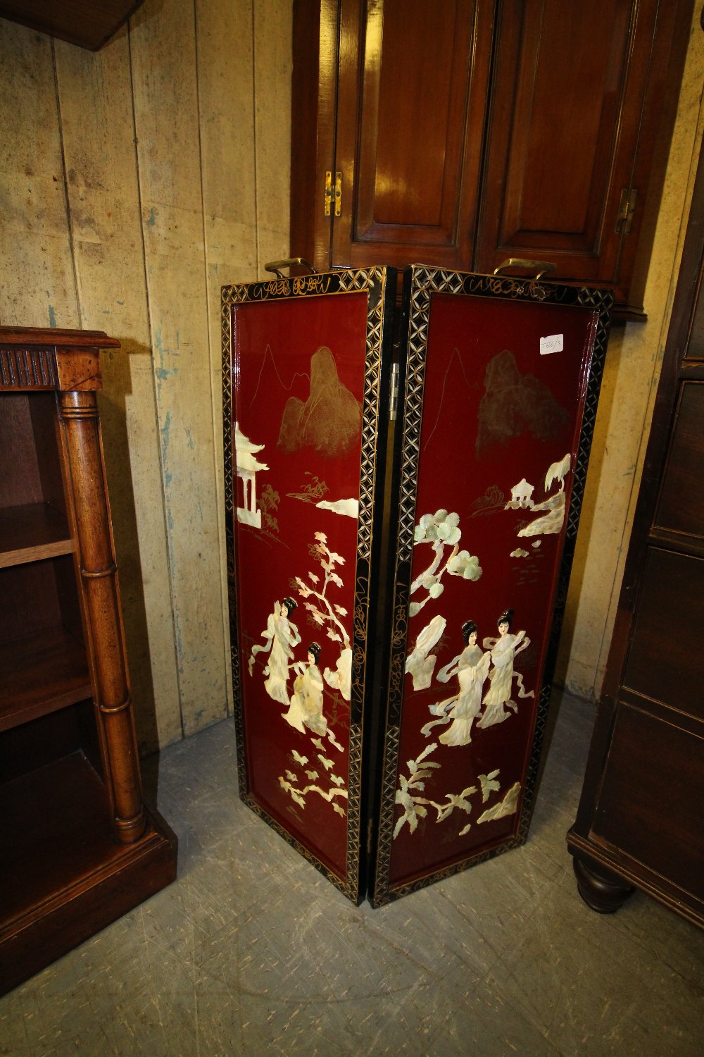 Two panelled fire screen with brass handles