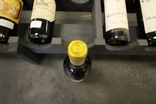 75cl bottle Chateau Pichon Longueville Comtesse de Lalande Pauillac 1985 - Image 3 of 4