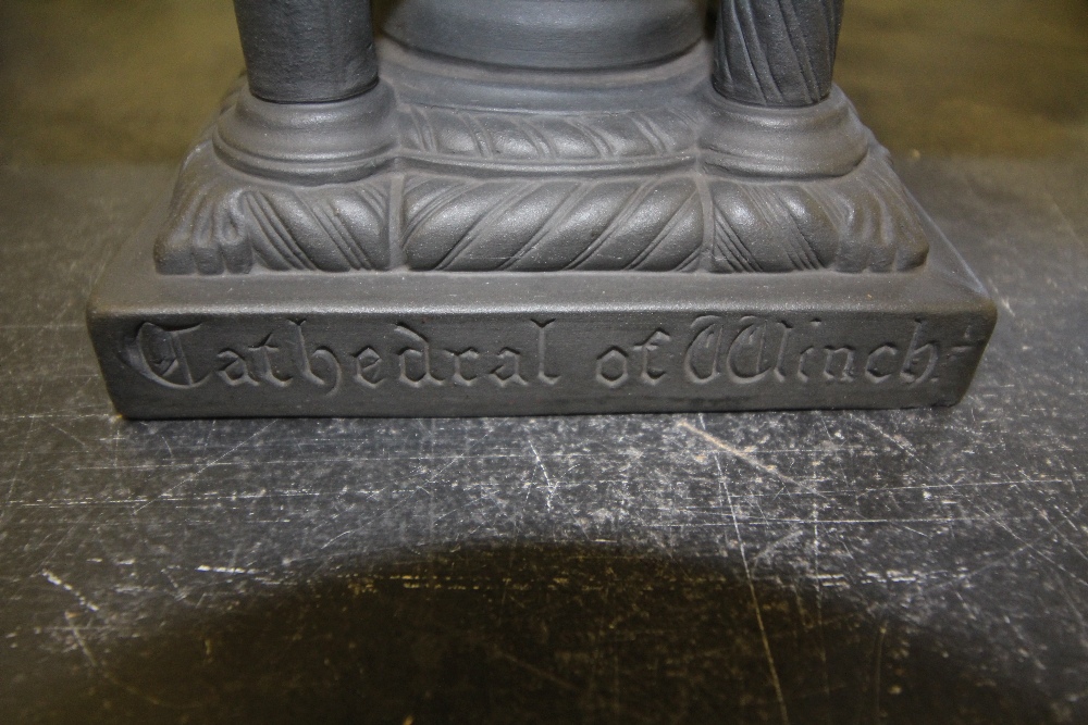 Copeland black basalt Winchester Cathedral font - Image 11 of 15