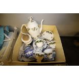 Tea set - ivory pattern