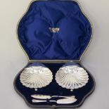 Pair Victorian scallop shaped butter dishes and matching knives by George Unite, Birmingham 1888/