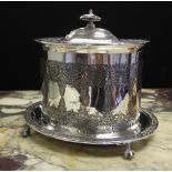 Victorian silver plated lidded oval table casket by Walker & Hall, 21cm x 17cm x 20cm high (slightly