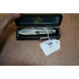 Victorian silver and mother of pearl fruit knife, the blade hallmarked for Sheffield 1894, in case