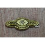 15ct gold seed pearl set brooch (damage to fastener)