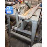 Electric saw bench