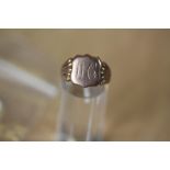 9ct gold signet ring, 5.3g