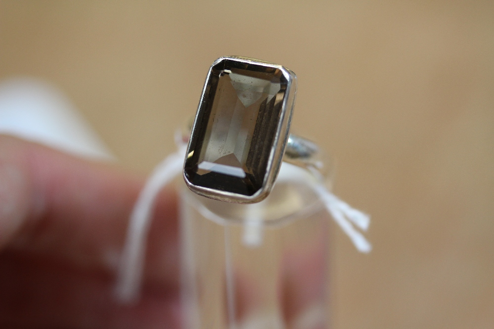 Silver & Smoky Quartz Ring - size O - Image 2 of 2