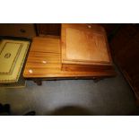 Pine coffee table with drawers
