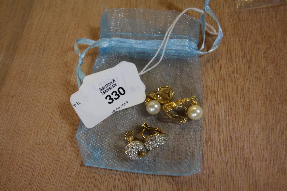 2 Pairs of Clip on Earrings