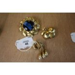 3 costume brooches