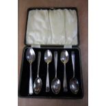 Cased silver tea spoons